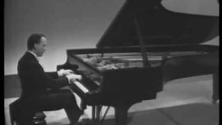 Michelangeli plays Scarlatti  Sonata in B minor [upl. by Ennovahs]