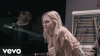 Kelsea Ballerini  kelsea behind the album [upl. by Felton645]