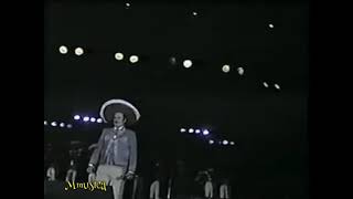 Antonio Aguilar en vivo Un Puño De Tierra en Columbia [upl. by Cardew]