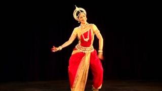 Danza Clásica de la India ODISSI Anandini Dasi Bharatya Vidya Bhavan Mylapore Chennai [upl. by Parrie856]