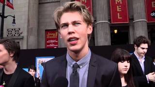 Austin Butler Talks Kissing Ashley Tisdale At Disneys Prom Premiere [upl. by Isaiah]