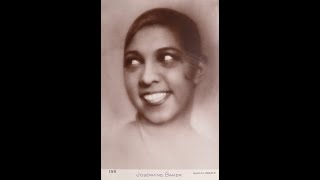 Joséphine Baker danse le Charleston 1925 [upl. by Durrej]