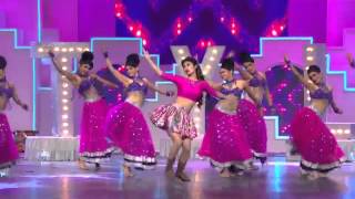 Chitiyaan Kalaiyaandance by mouni roy [upl. by Uyr]