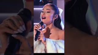 Ariana Grande Singing With Kelly Clarkson [upl. by Tamera]