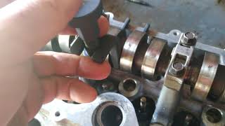 54 3v valve spring removal [upl. by Bartosch]