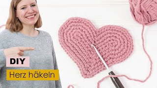 Herz häkeln  DIY Geschenk zum Valentinstag [upl. by Oeak]