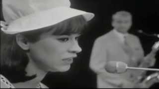 1965 • Astrud Gilberto • The girl from Ipanema [upl. by Suraved882]