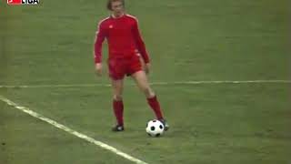 Bayern München  Borussia Mönchengladbach 19731974 Bundesliga [upl. by Wesla599]